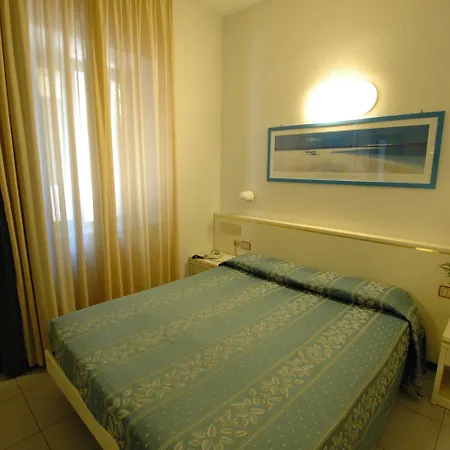 Hotel Crystal